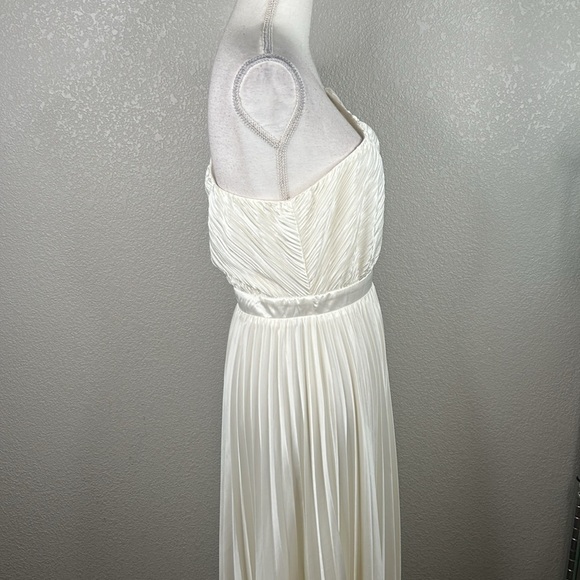 Lulu's Alluring Marvel Ivory Pleated Satin One Shoulder Midi Dress Size Medium - Picture 8 of 13